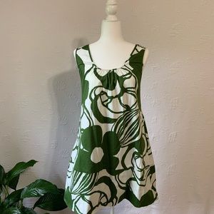 Whit two dress size small